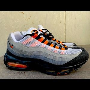 Nike Air Max 95 (Mandarins) Size 11.5